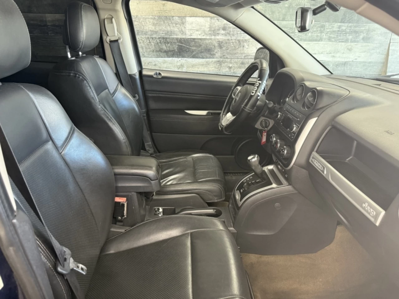 2017 Jeep Compass High Altidude AWD CUIR TOIT **APPROUVÉ À 99.9%** Image principale