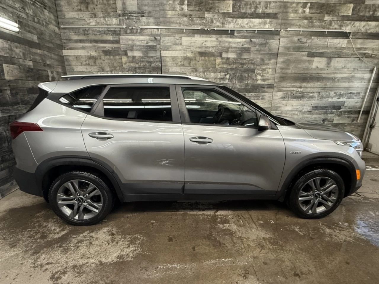 2021 Kia Seltos LX AWD **APPROUVÉ À 99.9%** Image principale