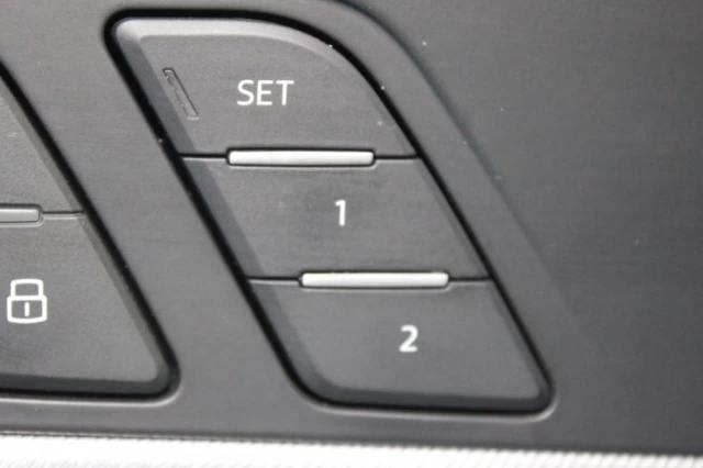 Audi A4 Progressiv Awd Cuir Toit **Approuvé à 99.9%** 2017