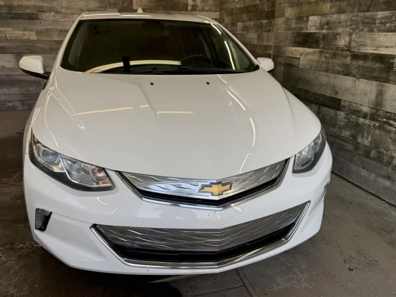 2018 Chevrolet Volt LT AUTO BLUETOOTH **APPROUVÉ À 99.9%** Image principale