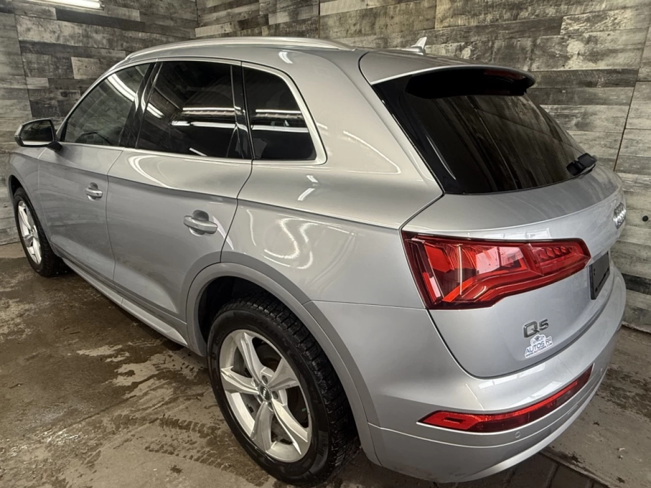 2018 Audi Q5 Progressiv AWD TOIT PANO NAV **APPROUVÉ À 99.9%** Image principale