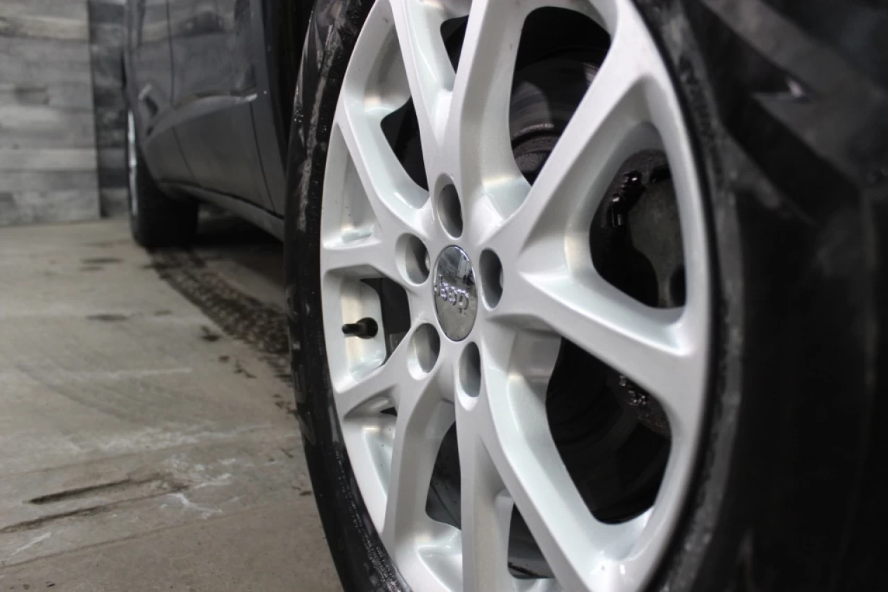 2016 Jeep Cherokee North V6 4X4 CAM DE RECUL **APPROUVÉ À 99.9%** Image principale