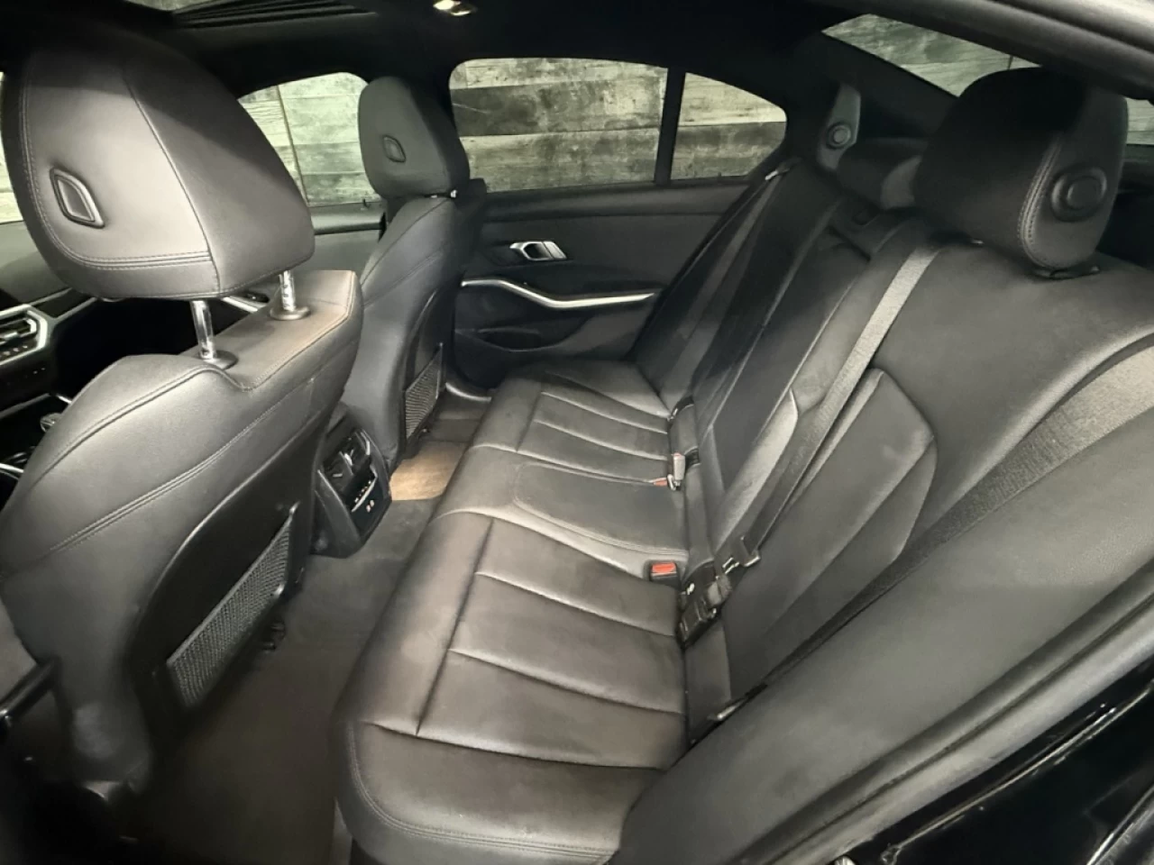 2021 BMW 3 Series 330i xDrive AWD CUIR TOIT NAV **APPROUVÉ À 99.9%** Image principale