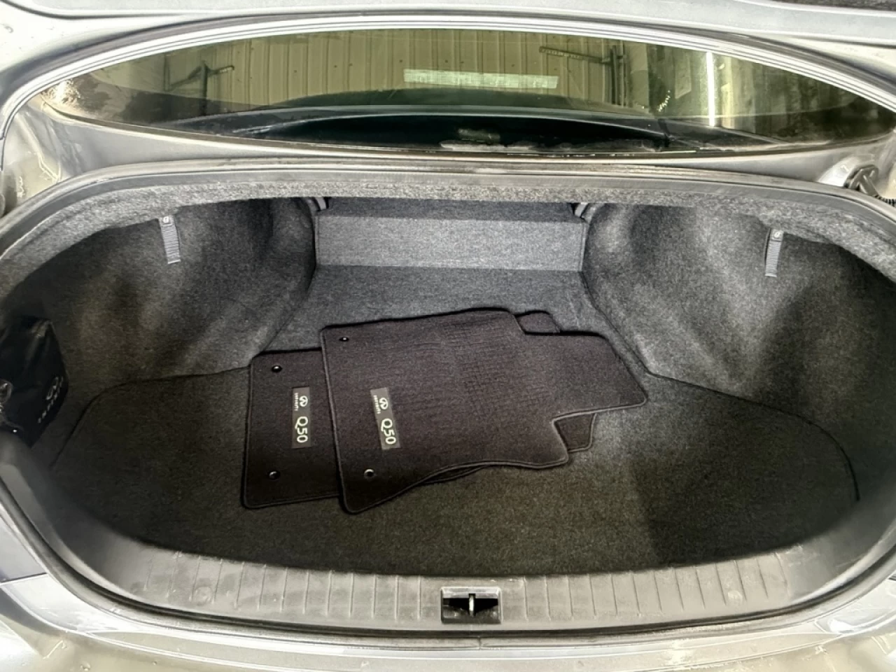 2016 Infiniti Q50 3.0t AWD NAV CUIR TOIT S,CHAUFFANT**APPROUVÉE 99,9 Image principale