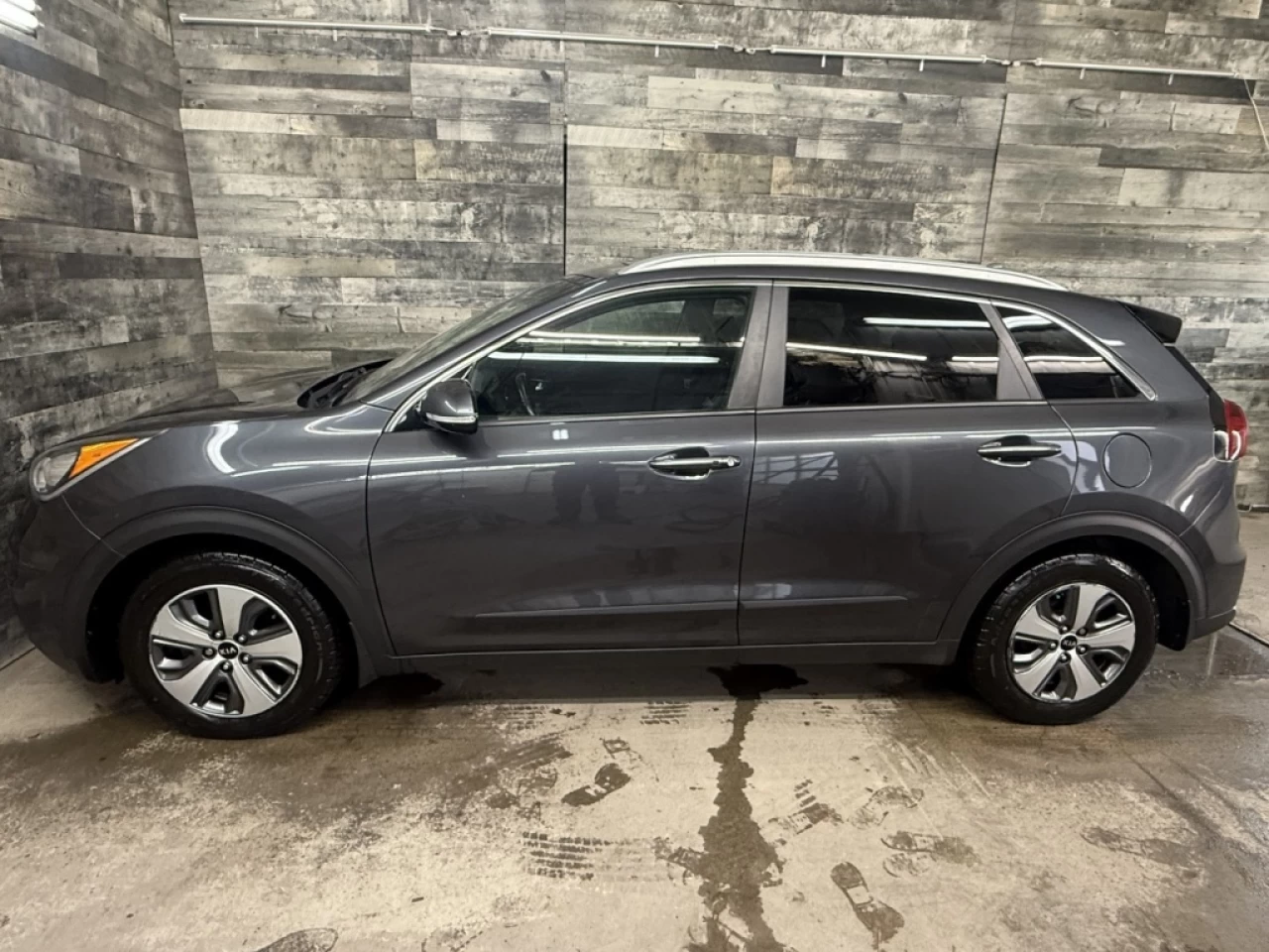 2019 Kia Niro EX HYBRID CUIR TOIT ** APPROUVÉ À 99.9%** Main Image