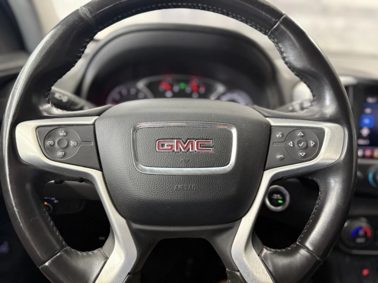 2019 GMC Terrain SLE 4X4 TOIT CAM DE RECUL **APPROUVÉ À 99.9%** Image principale