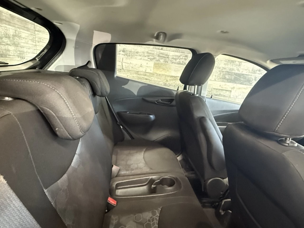 2017 Chevrolet Spark LT AUTO BLUETOOTH MAGS **APPROUVÉ À 99.9%** Image principale