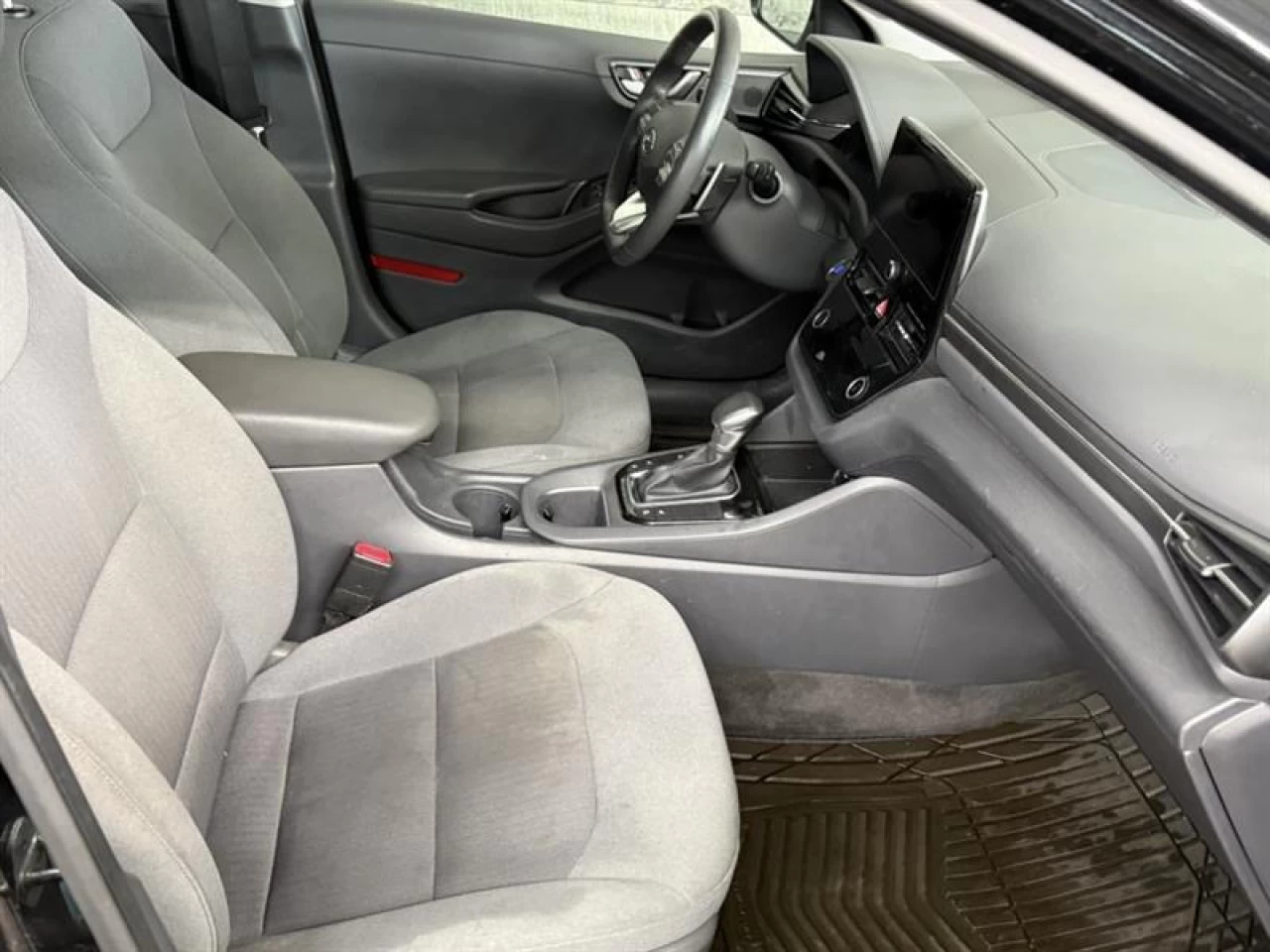 2020 Hyundai Ioniq hybride rechargeable PrivilÉgiÉ HYBRID PLUG-IN NAV ** APPROUVÉ À 99.9% Image principale