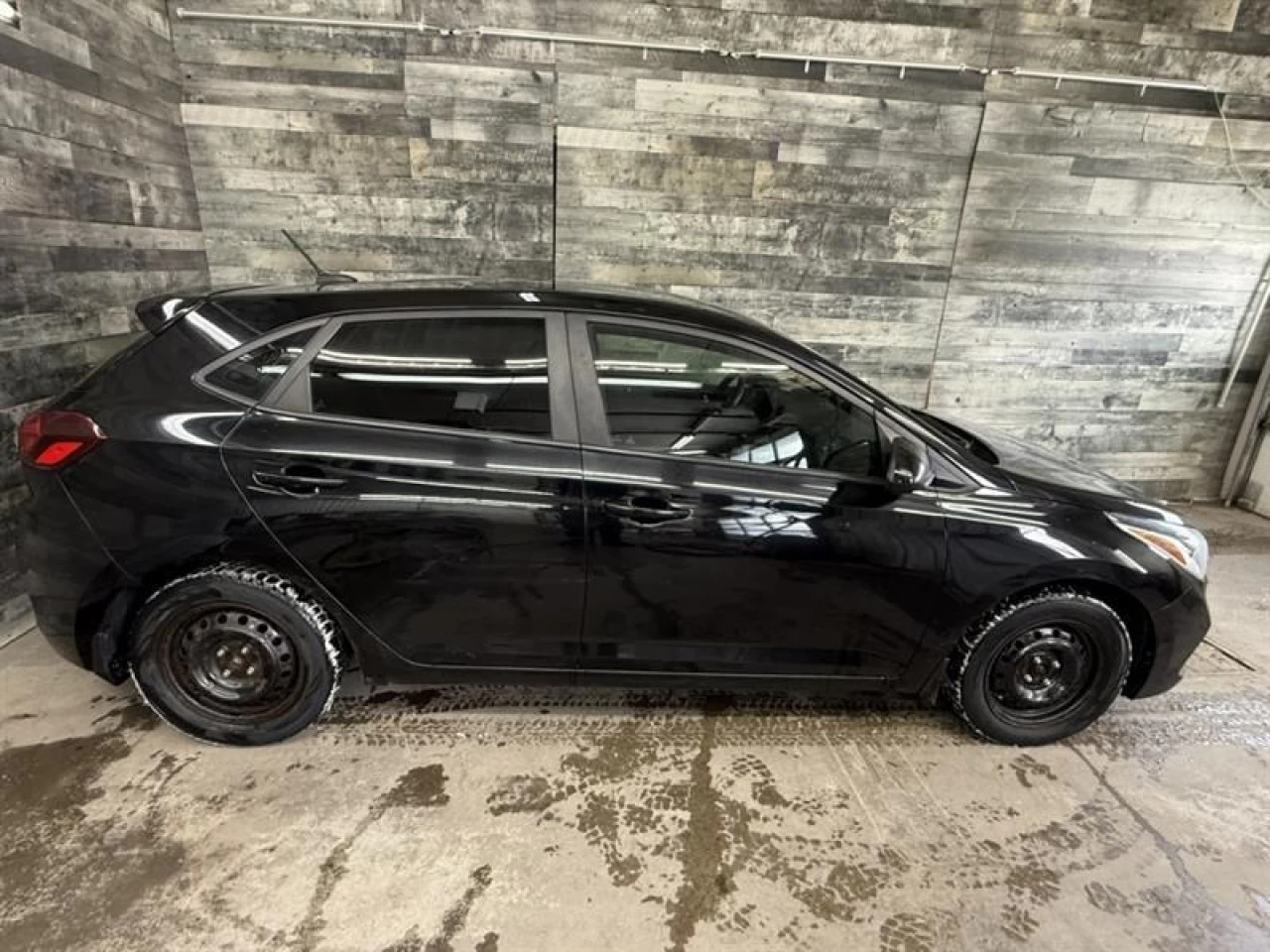 2019 Hyundai Accent Ultimate Bluetooth Volant et sieges chauffant **AP Main Image