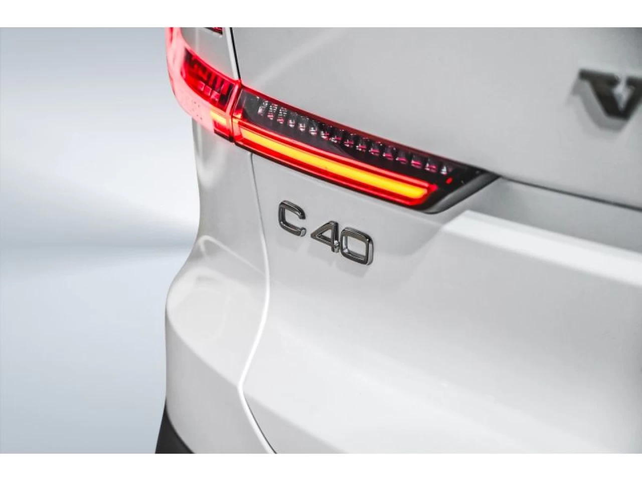 2023 Volvo C40 Twin eAWD Plus Image principale