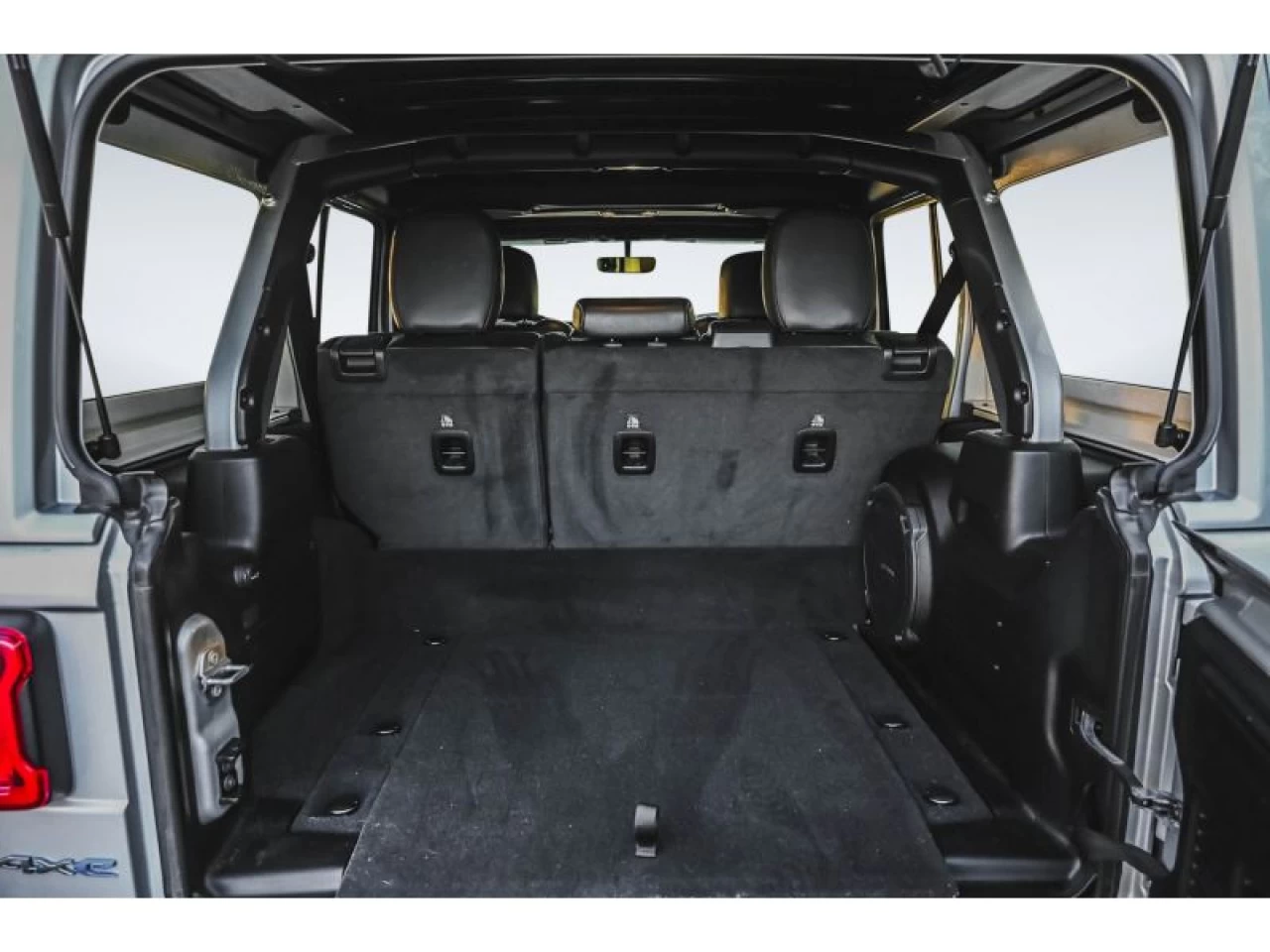 2022 Jeep Wrangler 4XE Unlimited Sahara TOIT SKY ONE-TOUCH Image principale
