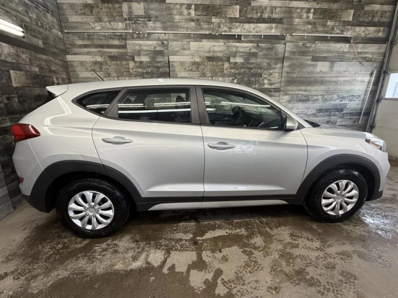 2018 Hyundai Tucson SE AUTO CAM DE RECUL **APPROUVÉ À 99.9%** Image principale