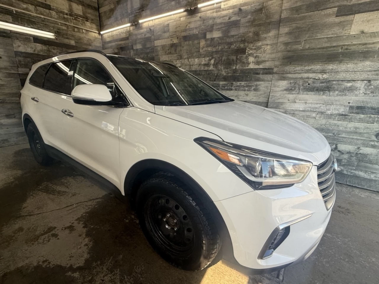 2017 Hyundai Santa Fe XL Luxury AWD 7 PASS CUIR NAV TOIT **APPROUVÉ À 99.9% Image principale