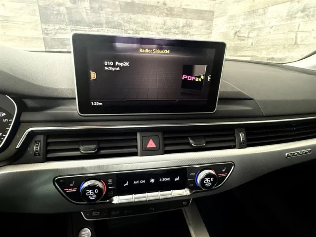 2018 Audi A4 Technik AWD CUIR NAV TOIT Image principale