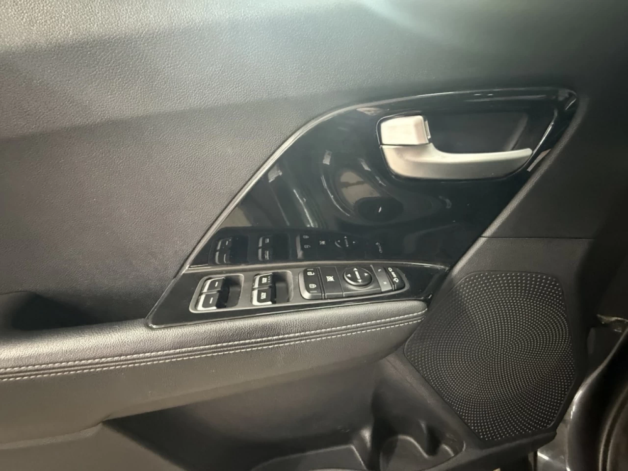 2019 Kia Niro EX HYBRID CUIR TOIT ** APPROUVÉ À 99.9%** Main Image