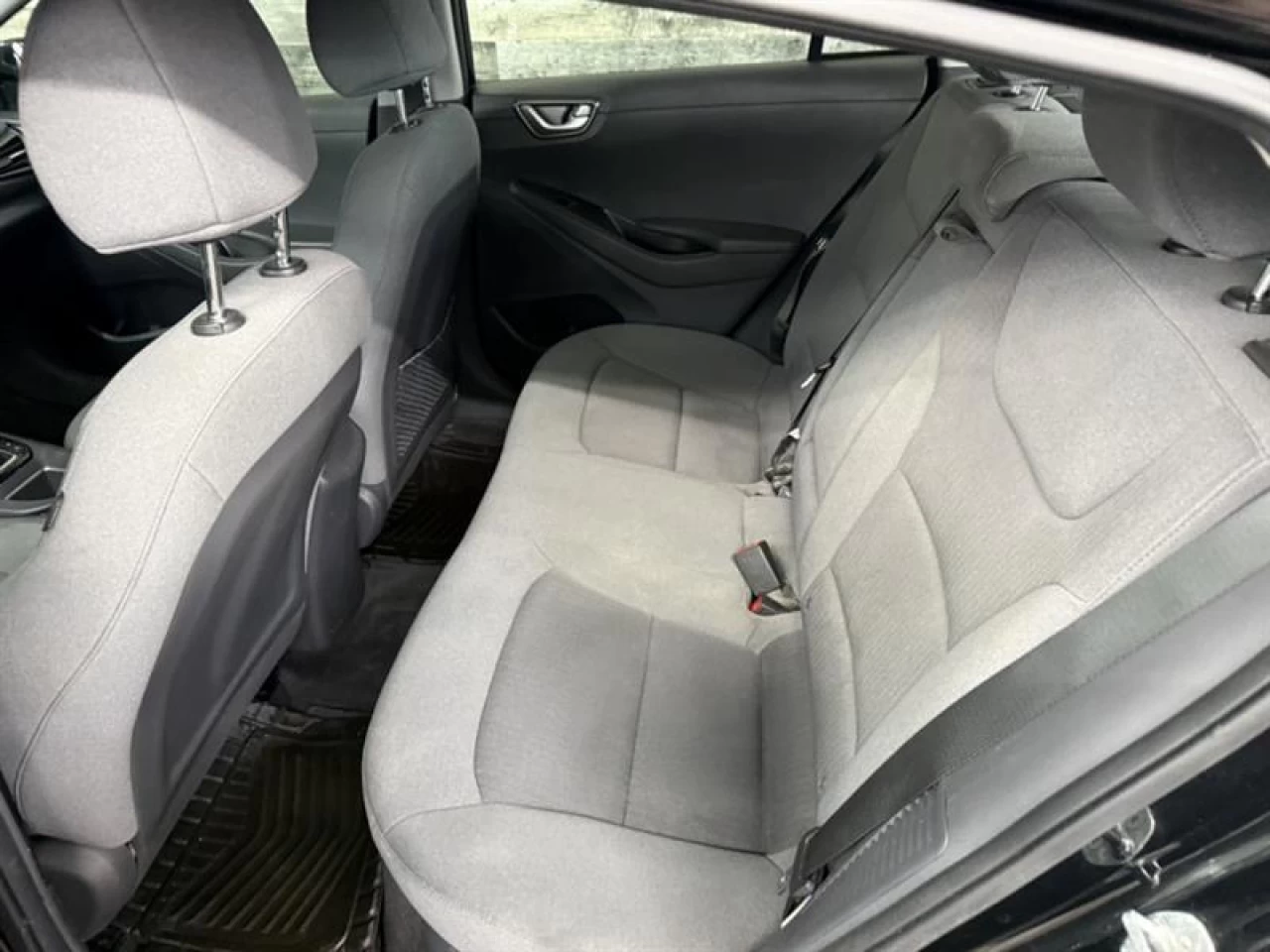 2020 Hyundai Ioniq hybride rechargeable PrivilÉgiÉ HYBRID PLUG-IN NAV ** APPROUVÉ À 99.9% Image principale