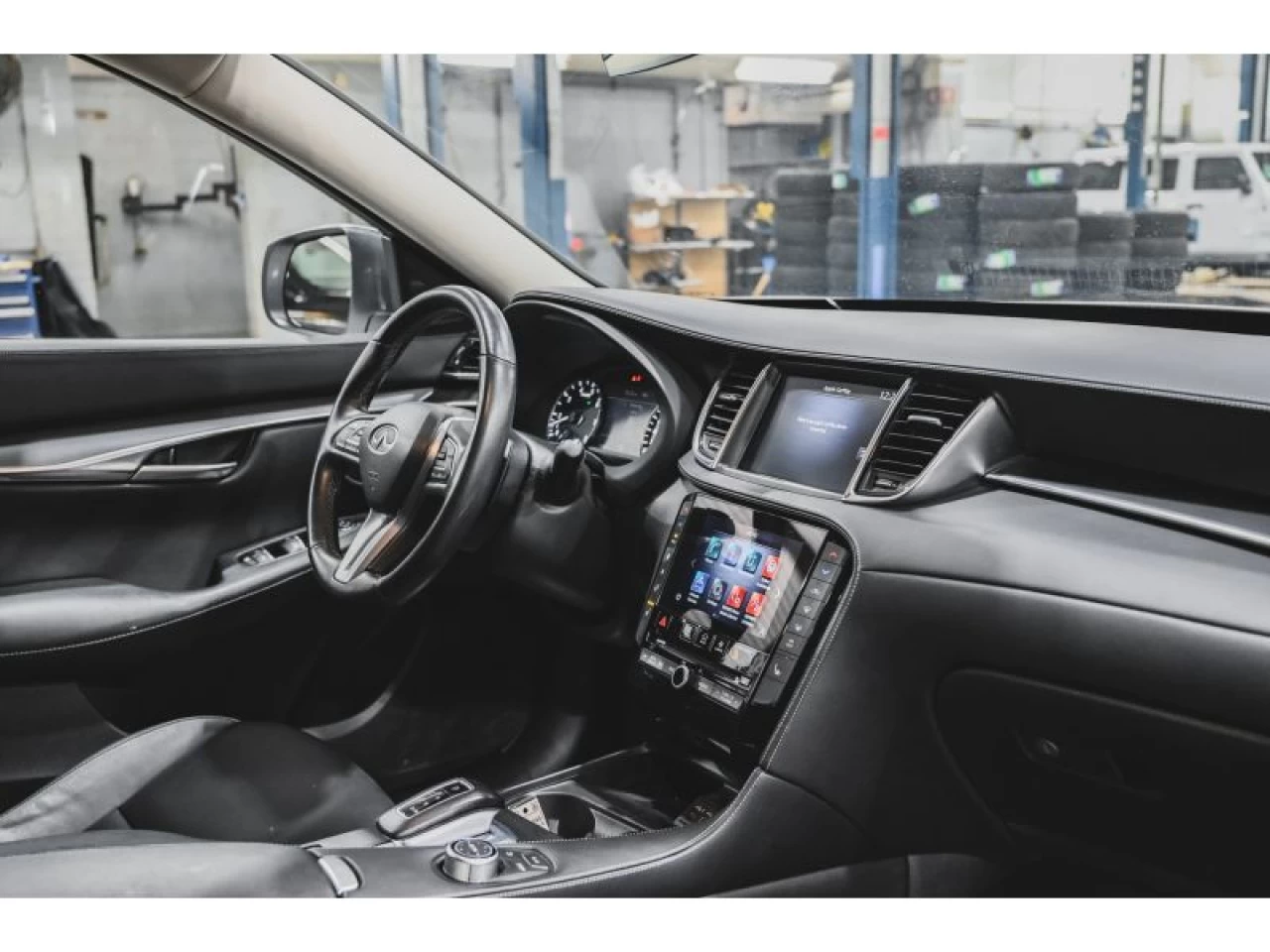 2024 Infiniti QX50 PURE AWD Main Image
