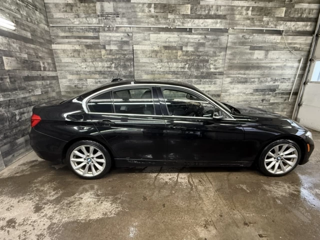 BMW 3 Series 320i xDrive AWD CUIR TOIT **APPRUVÉ À 99.9%** 2017
