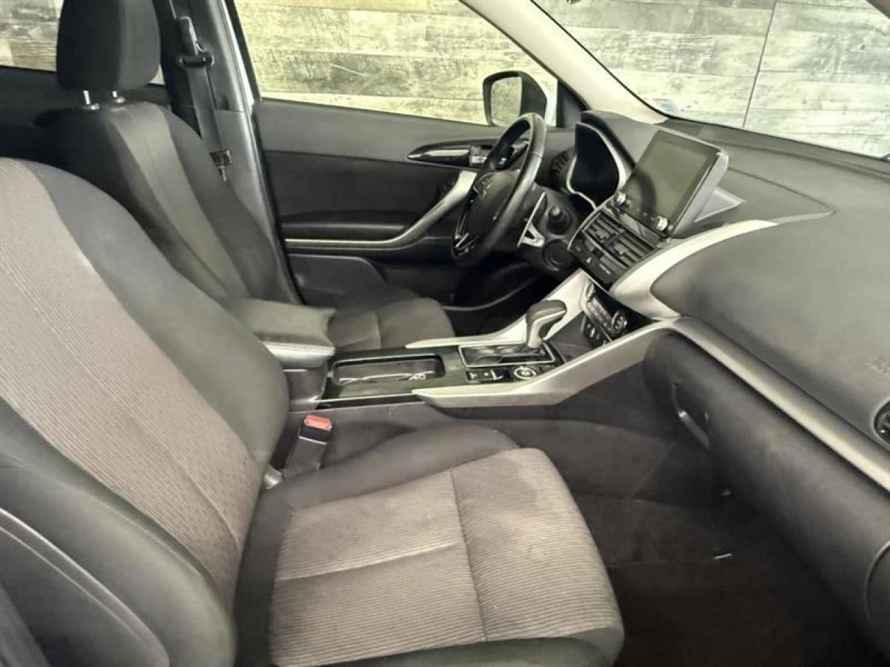 2022 Mitsubishi Eclipse Cross SE AWD CAM DE RECUL ** APPROUVÉ À 99.9%** Image principale