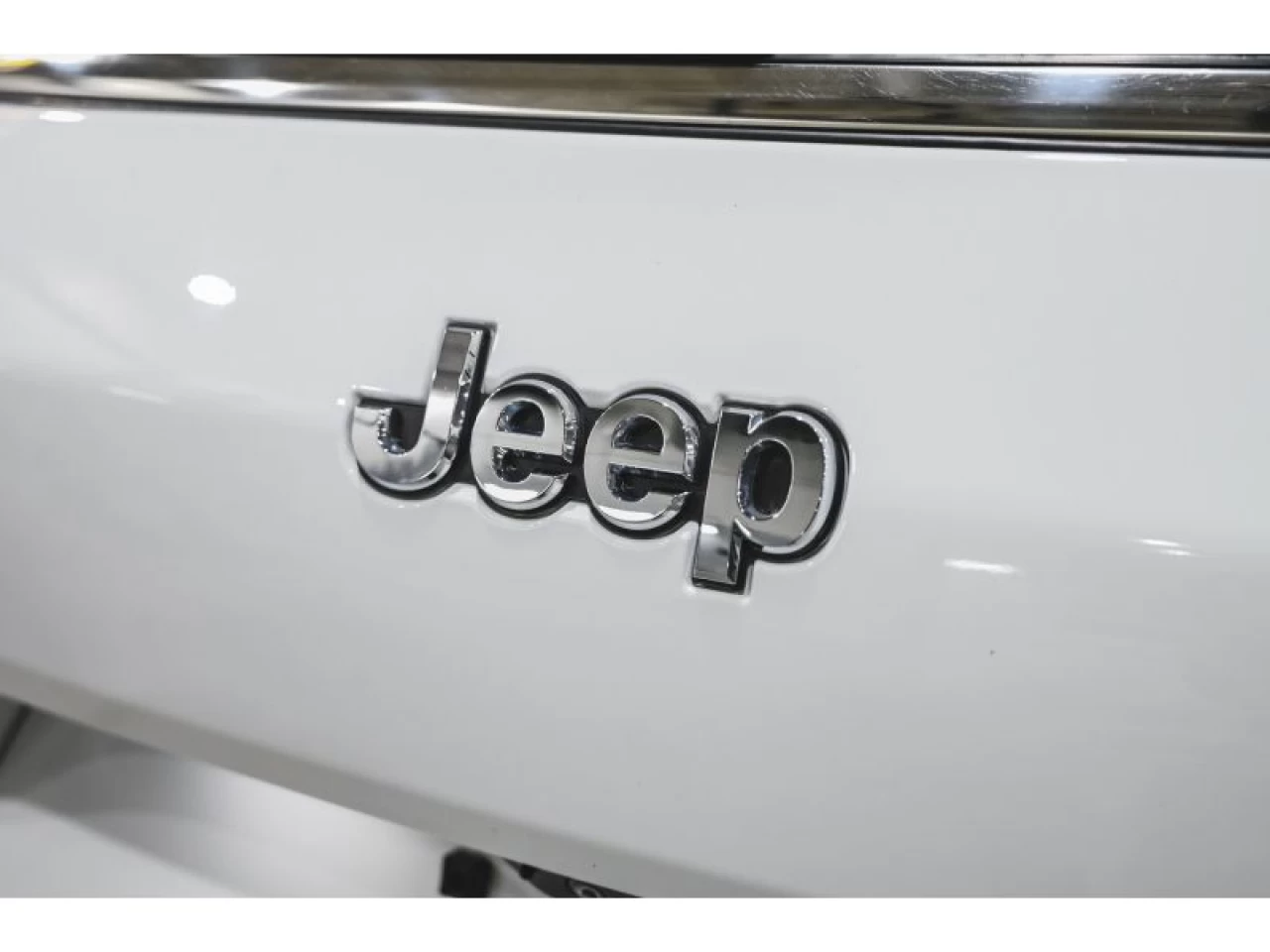 2023 Jeep Grand Cherokee L Limited 4x4 LUXURY TECH GROUP Image principale
