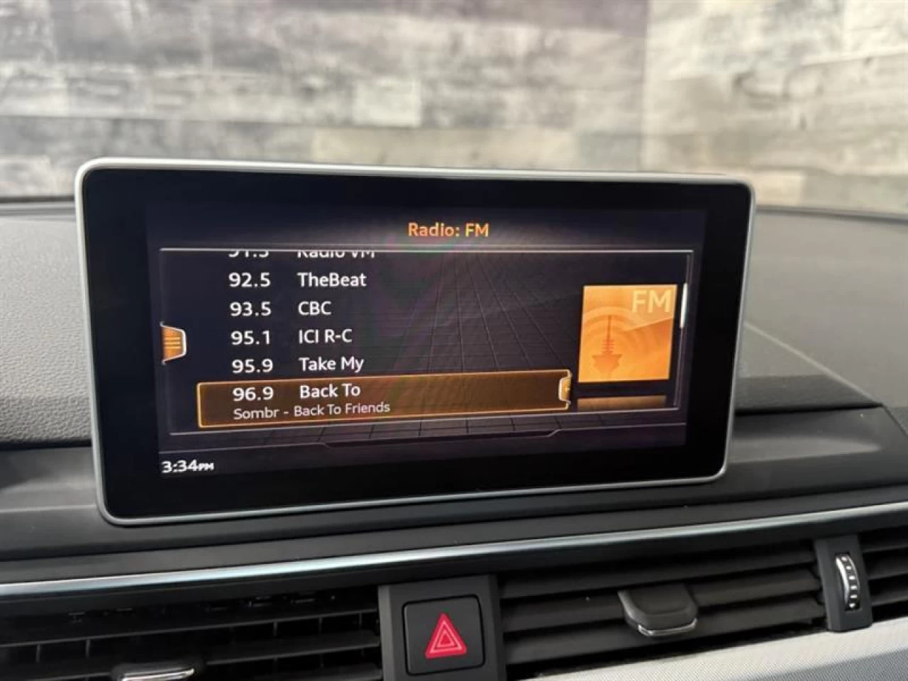 2018 Audi A4 Technik AWD CUIR NAV TOIT **APPROUVÉ À 99.9%** Image principale