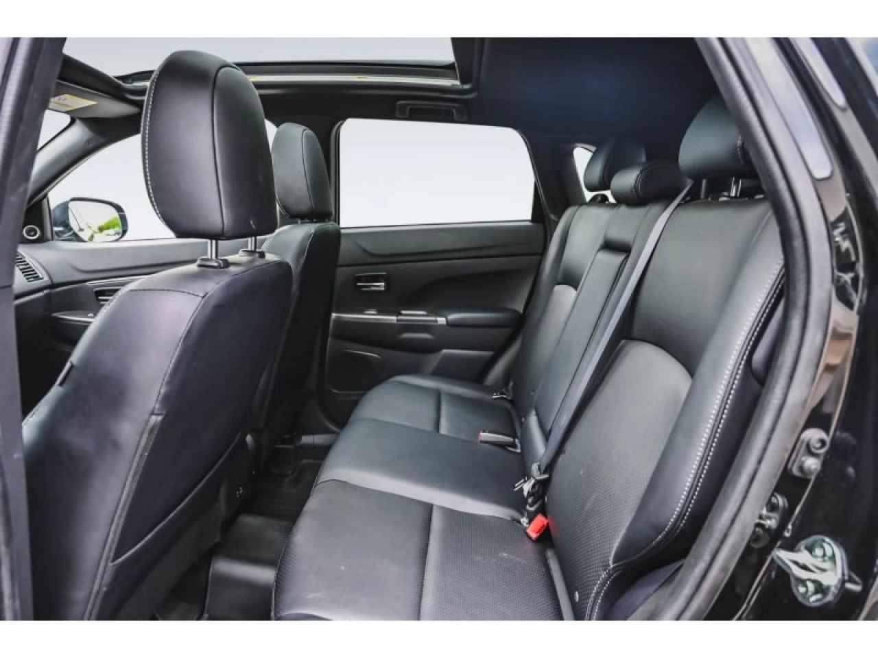 2025 Mitsubishi RVR GT AWC CUIR TOIT PANORAMIQUE Image principale