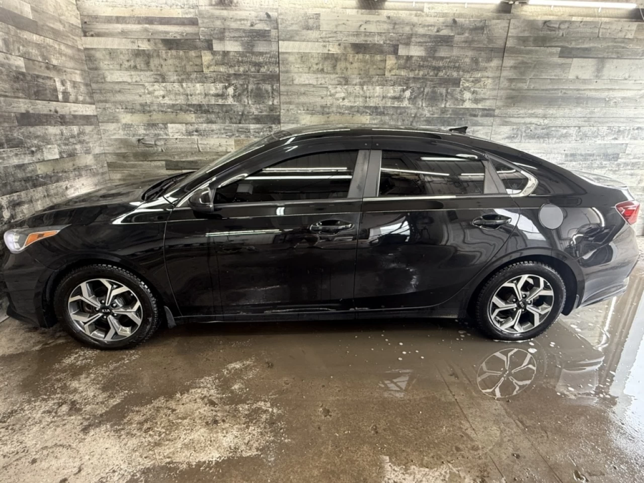 2020 Kia Forte EX AUTO CAM DE RECUL BLUETOOTH **APPROUVÉ À 99.9%* Image principale