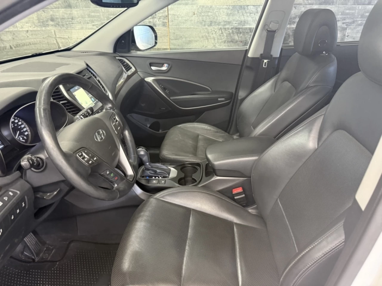 2017 Hyundai Santa Fe XL Luxury AWD 7 PASS CUIR NAV TOIT **APPROUVÉ À 99.9% Image principale