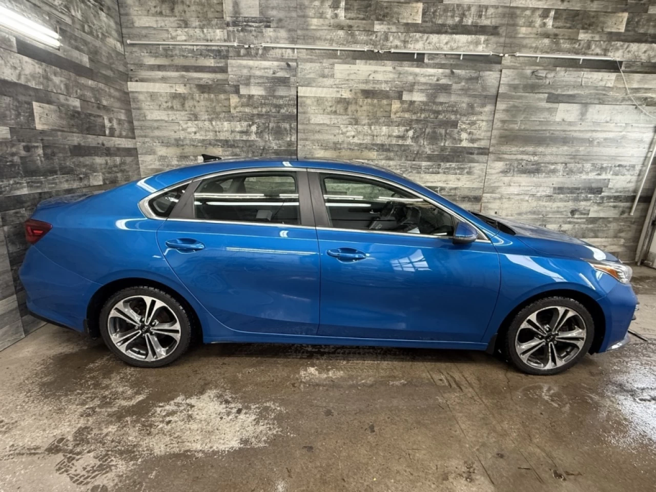 2021 Kia Forte EX Apple CarPlay, Toit, Bluetooth **ApprouvÉe 99,9 Image principale