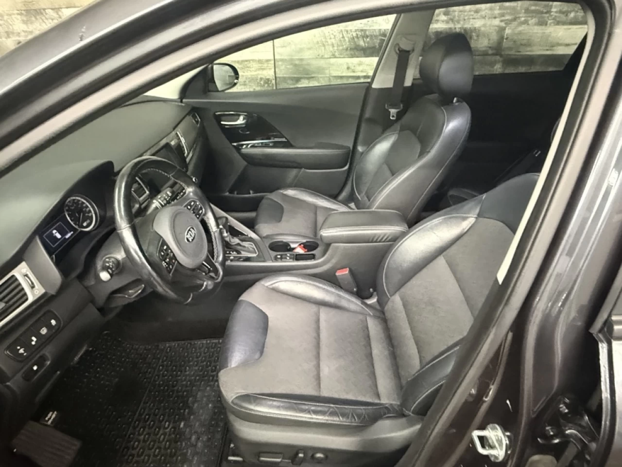 2019 Kia Niro EX HYBRID CUIR TOIT ** APPROUVÉ À 99.9%** Main Image