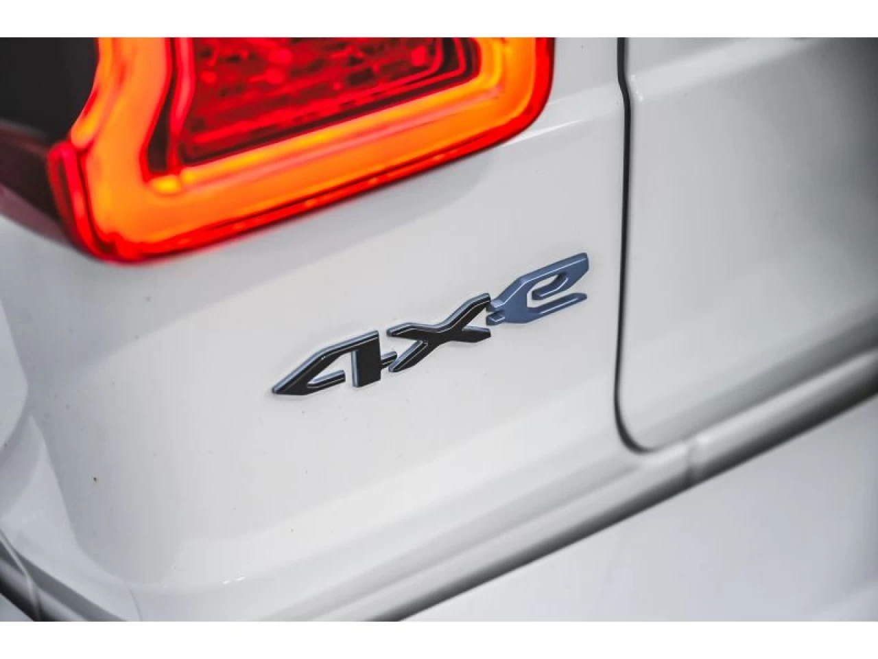 2022 Jeep Wrangler 4XE Unlimited High Altitude 4x4 Image principale