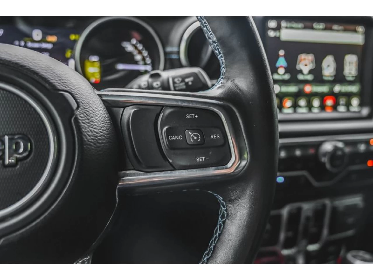2022 Jeep Wrangler 4XE Unlimited Rubicon 4x4 TOIT SKY ONE-TOUCH Image principale