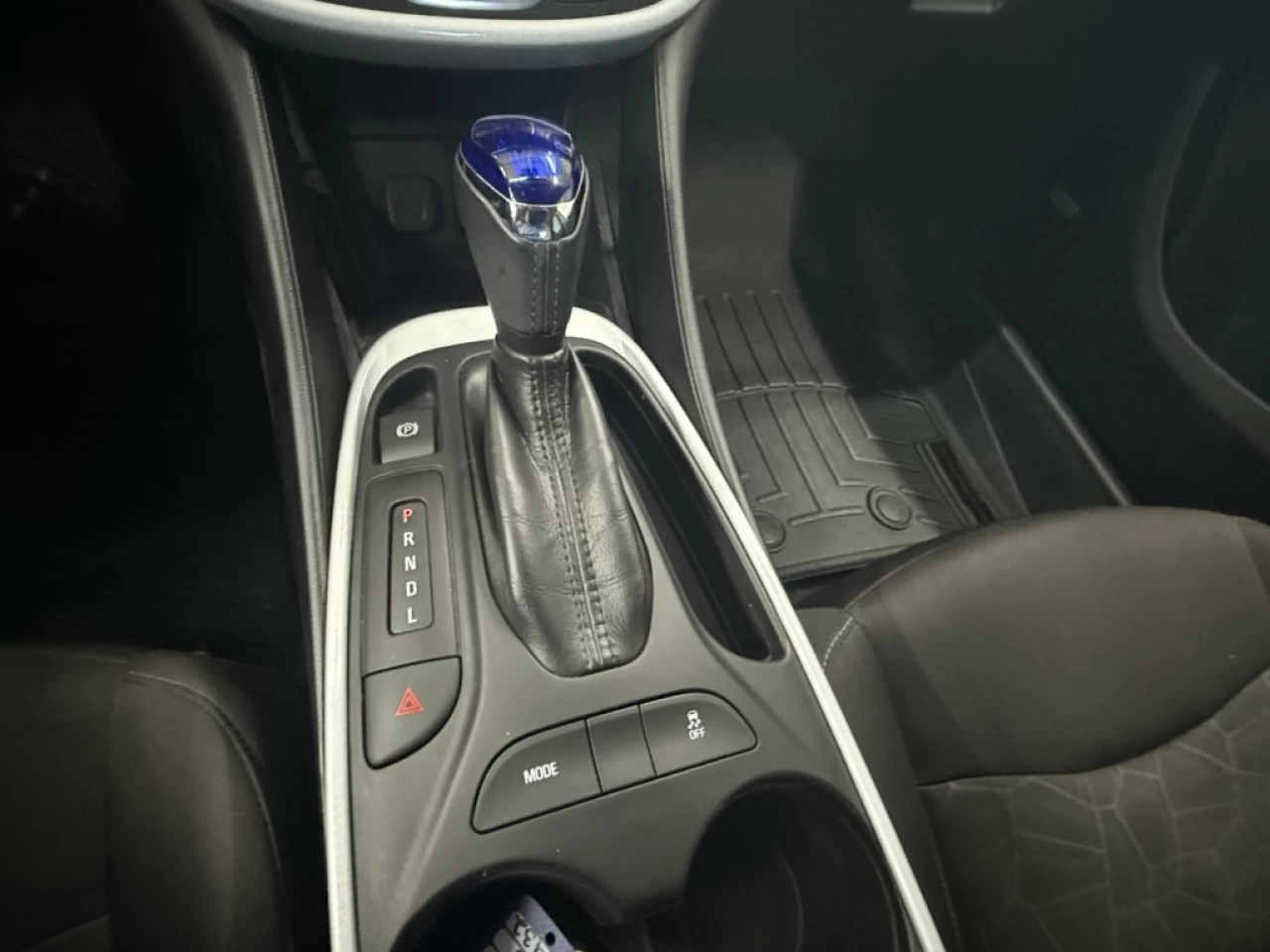 2018 Chevrolet Volt LT AUTO BLUETOOTH **APPROUVÉ À 99.9%** Image principale