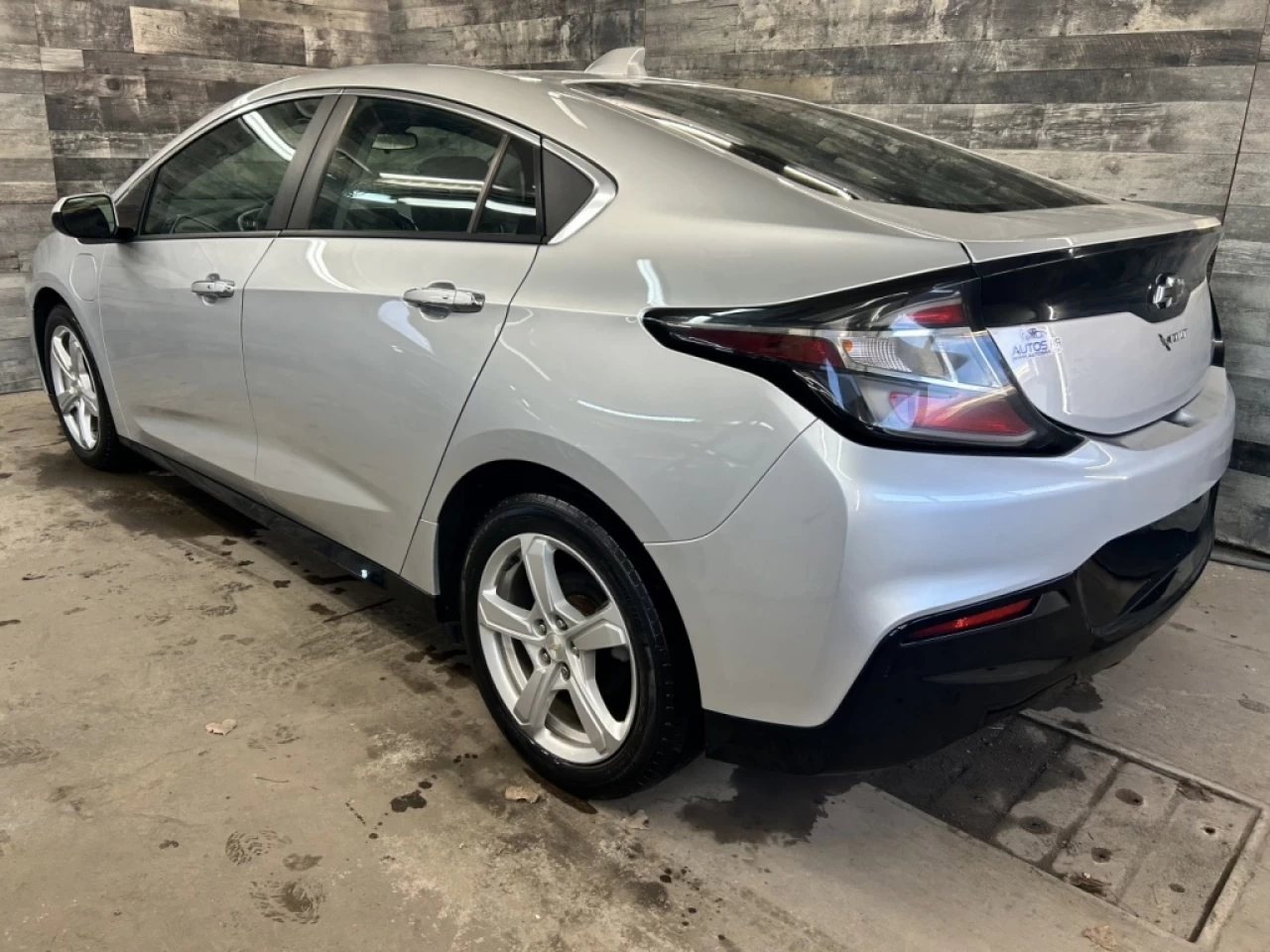 2019 Chevrolet Volt LT HYBRID **APPROUVÉ À 99.9%** Image principale