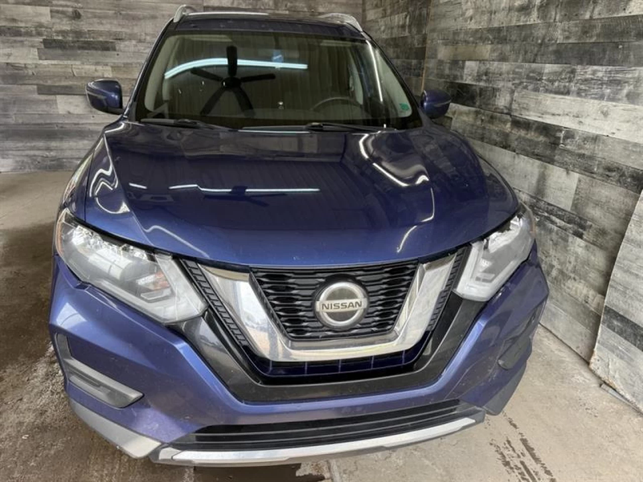 2020 Nissan Rogue SV Awd Cam de recul mags  ** APPROUVÉE 99,9% ** Image principale