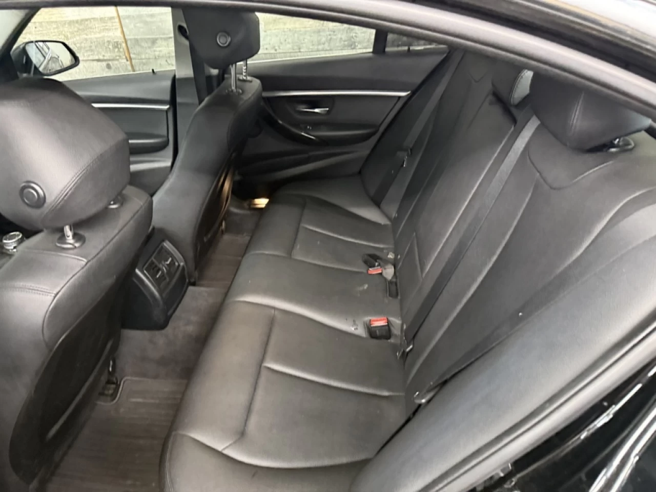 2017 BMW 3 Series 320i xDrive AWD CUIR TOIT **APPRUVÉ À 99.9%** Image principale