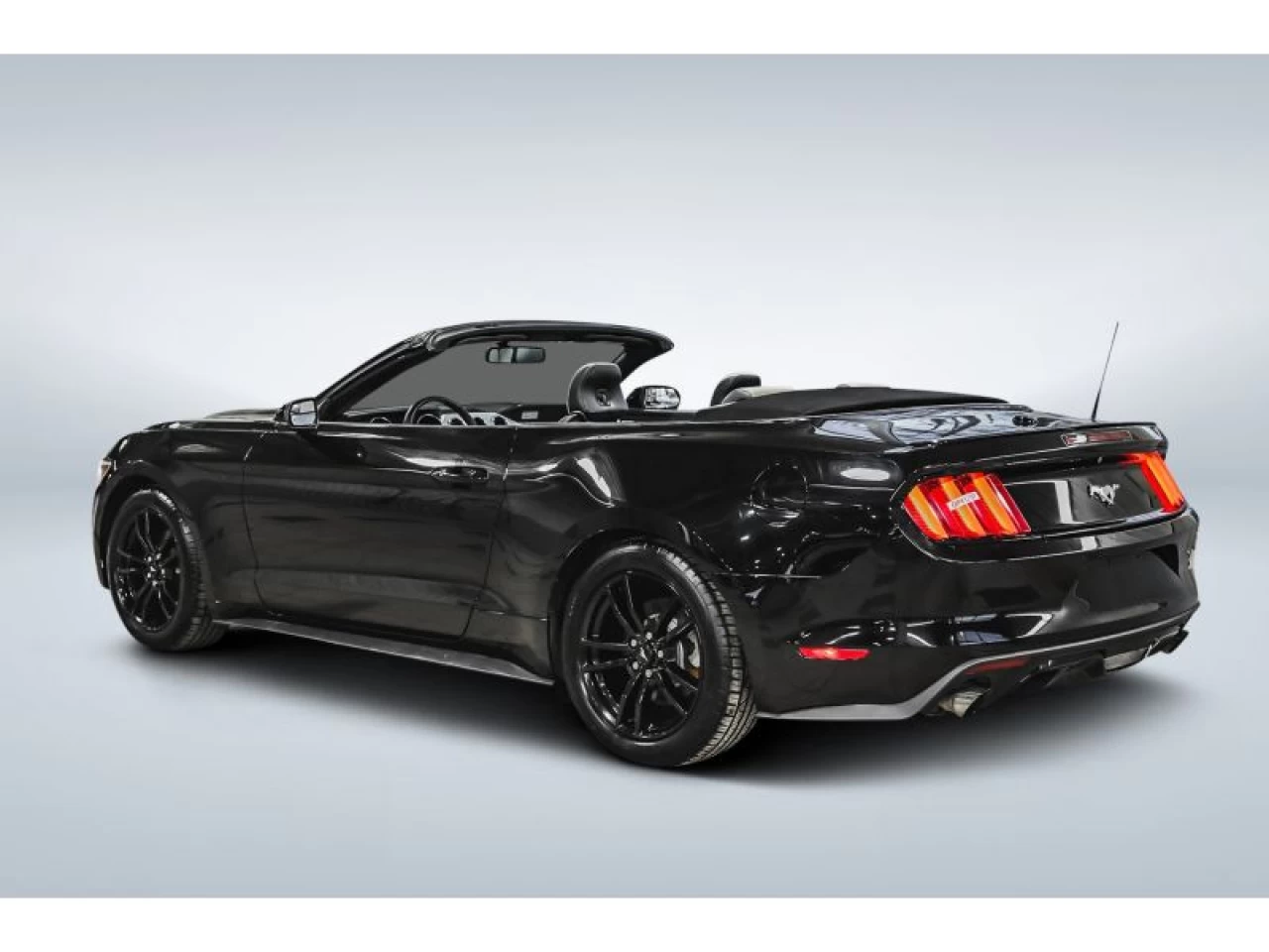 2015 Ford Mustang 2dr Conv EcoBoost Premium Image principale