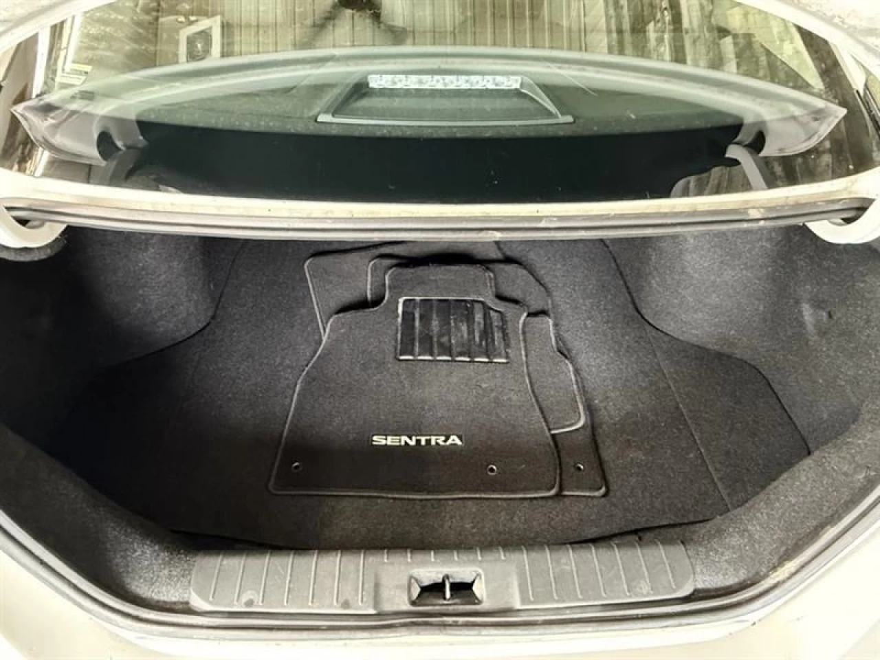 2021 Nissan Sentra SR CUIR TOIT ** APPROUVÉ À 99.9% ** Image principale