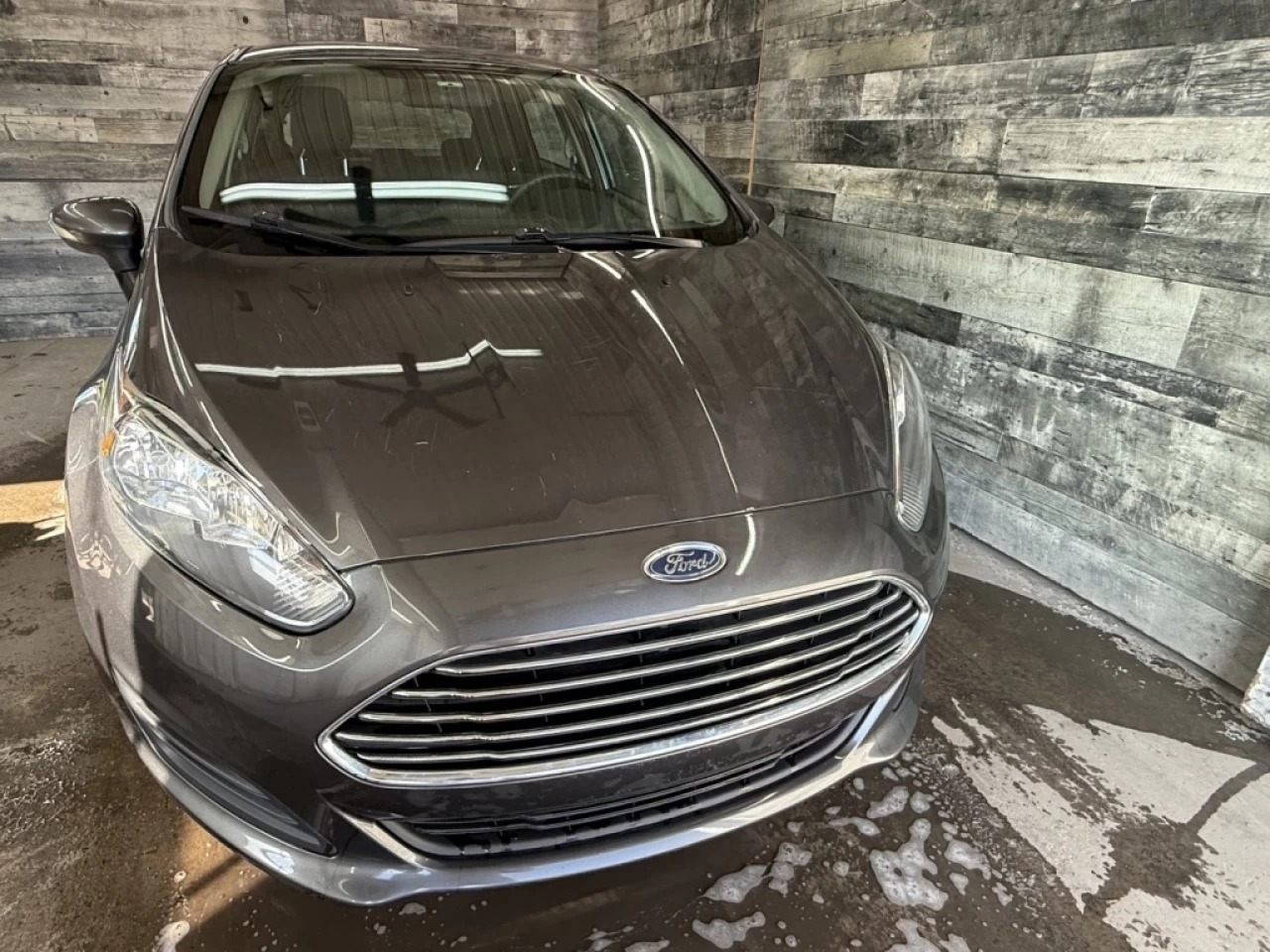 2017 Ford Fiesta SE AUTO BLUETOOTH S,CHAUFFANT **APPROUVÉE 99,9%** Image principale