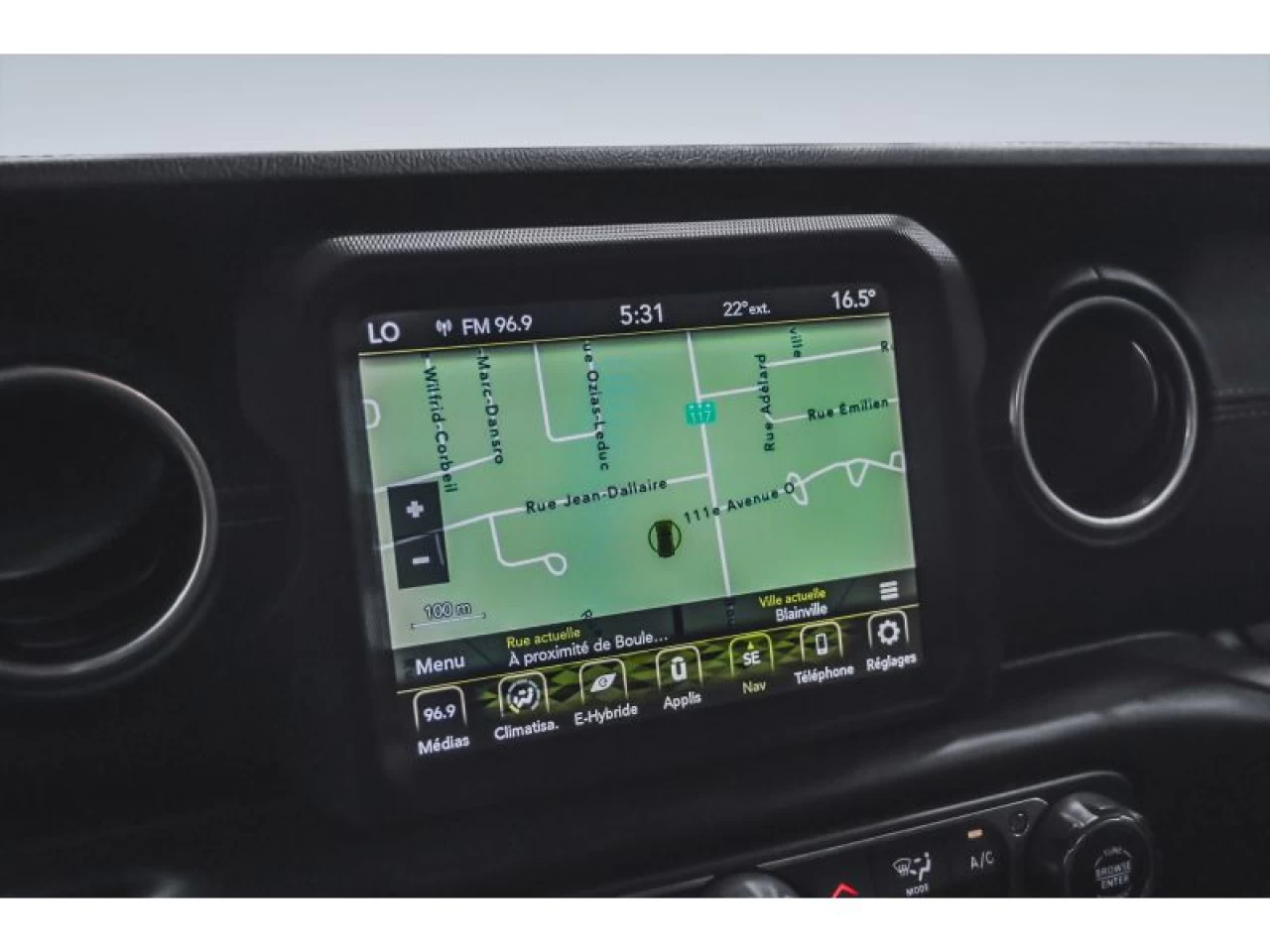2022 Jeep Wrangler 4XE Unlimited Sahara 4x4 Image principale