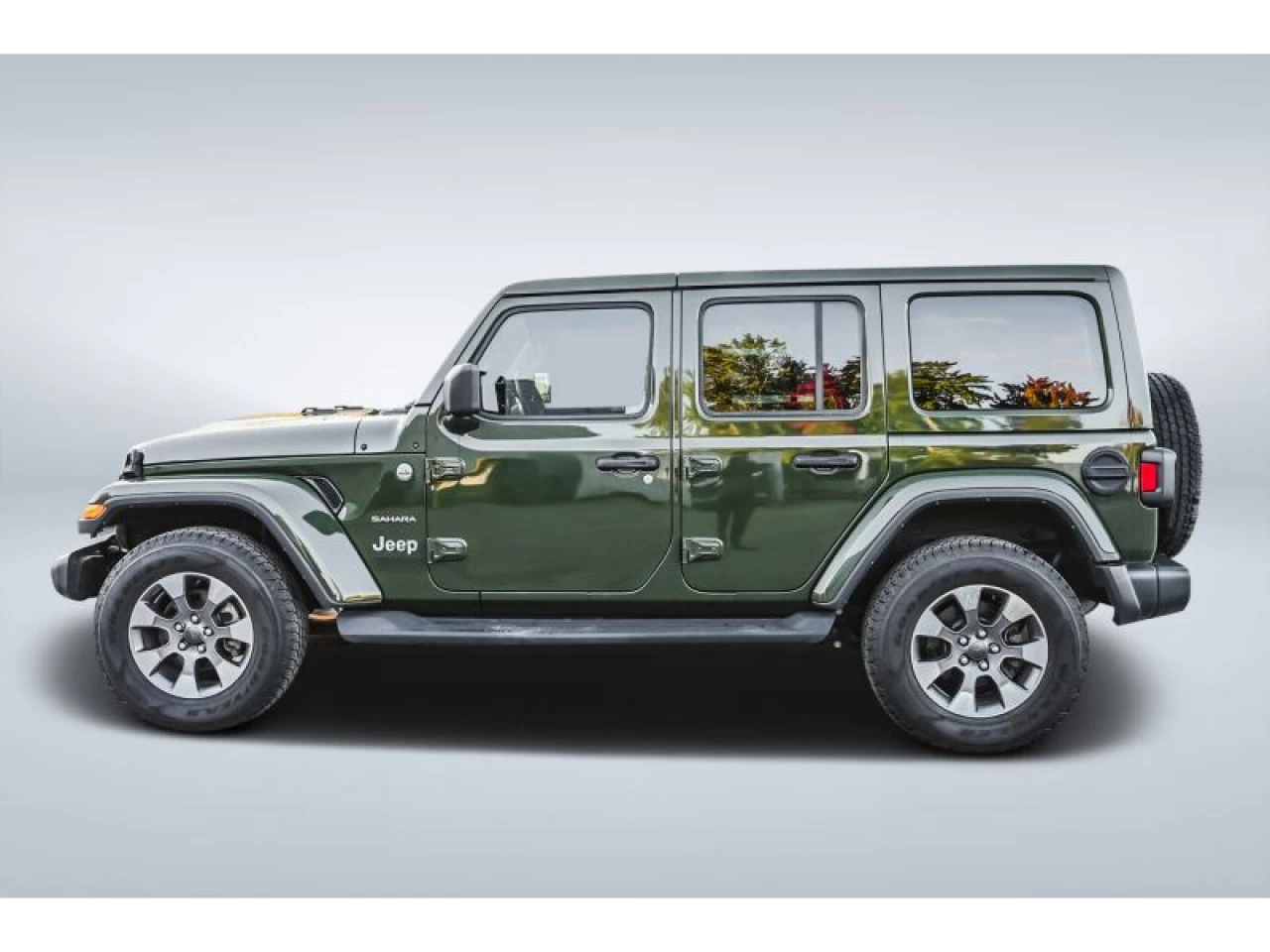 2023 Jeep Wrangler Sahara Image principale