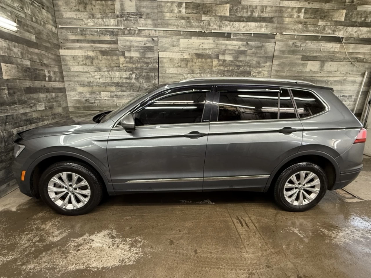 2021 Volkswagen Tiguan United AWD Toit Bluetooth **approuvÉe 99,9%** Image principale