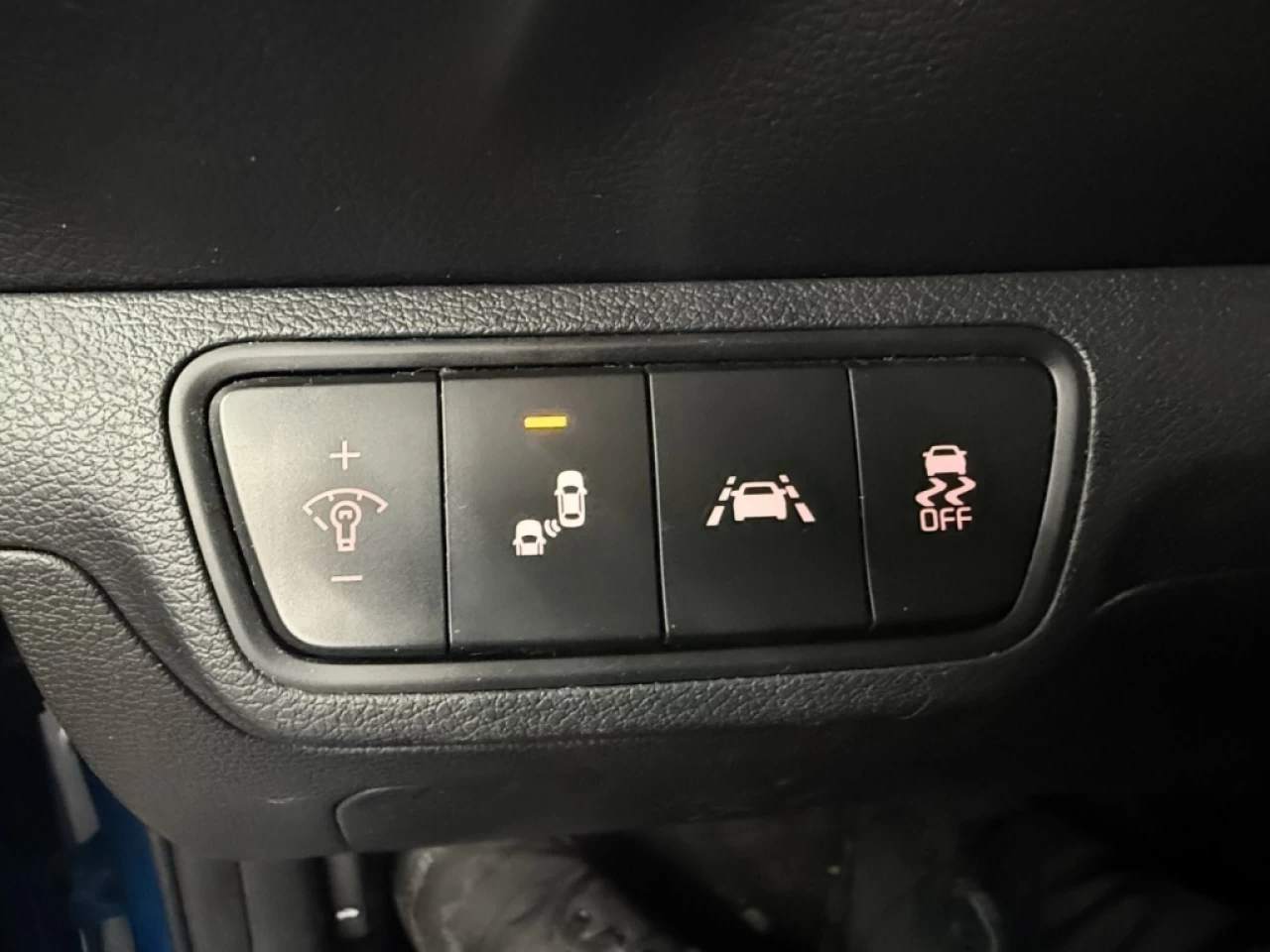 2021 Kia Forte EX Apple CarPlay, Toit, Bluetooth **ApprouvÉe 99,9 Image principale