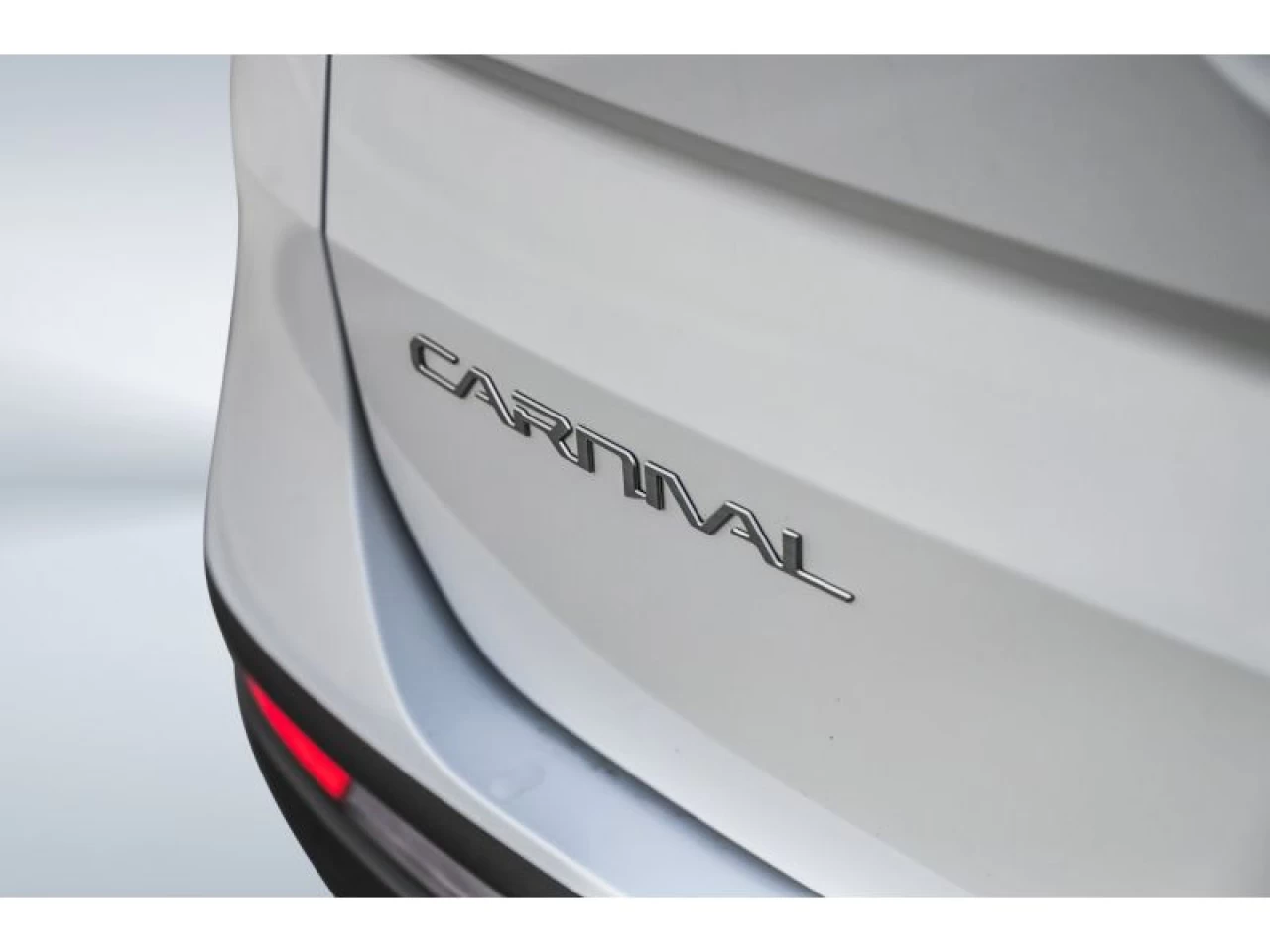 2024 Kia Carnival LX Image principale