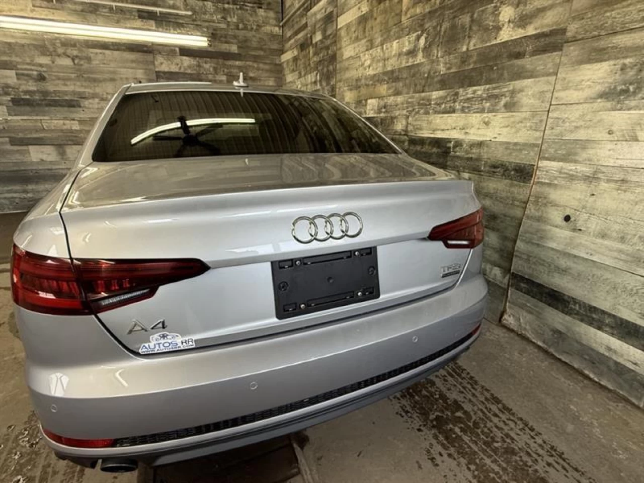 2018 Audi A4 Technik AWD CUIR NAV TOIT **APPROUVÉ À 99.9%** Image principale