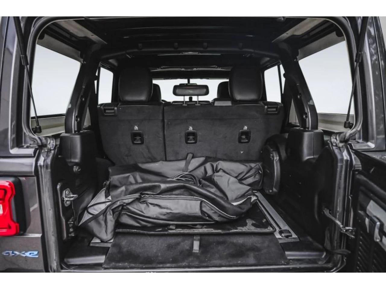 2022 Jeep Wrangler 4XE Unlimited Rubicon 4x4 TOIT SKY ONE-TOUCH Image principale