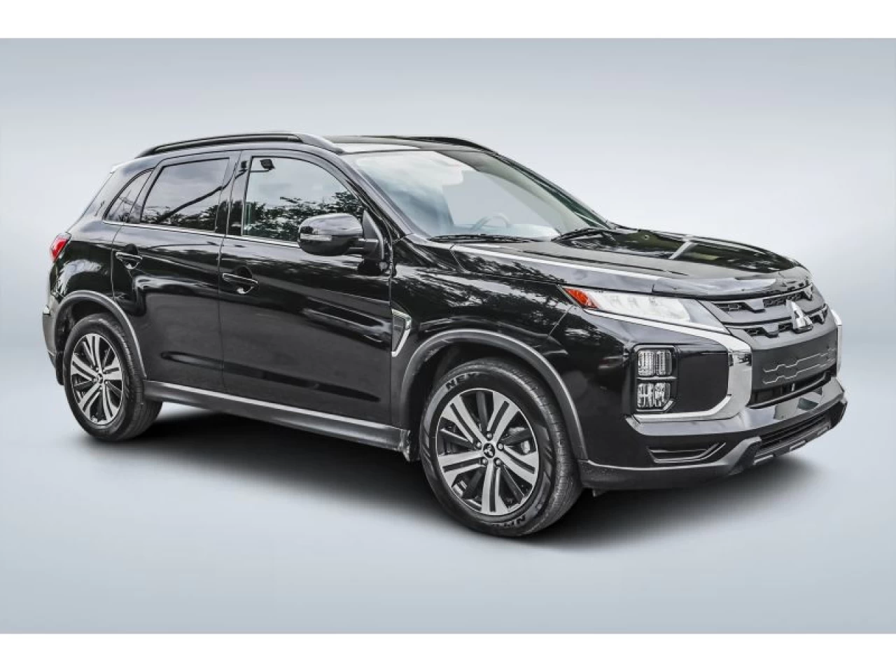 2025 Mitsubishi RVR GT AWC CUIR TOIT PANORAMIQUE Image principale