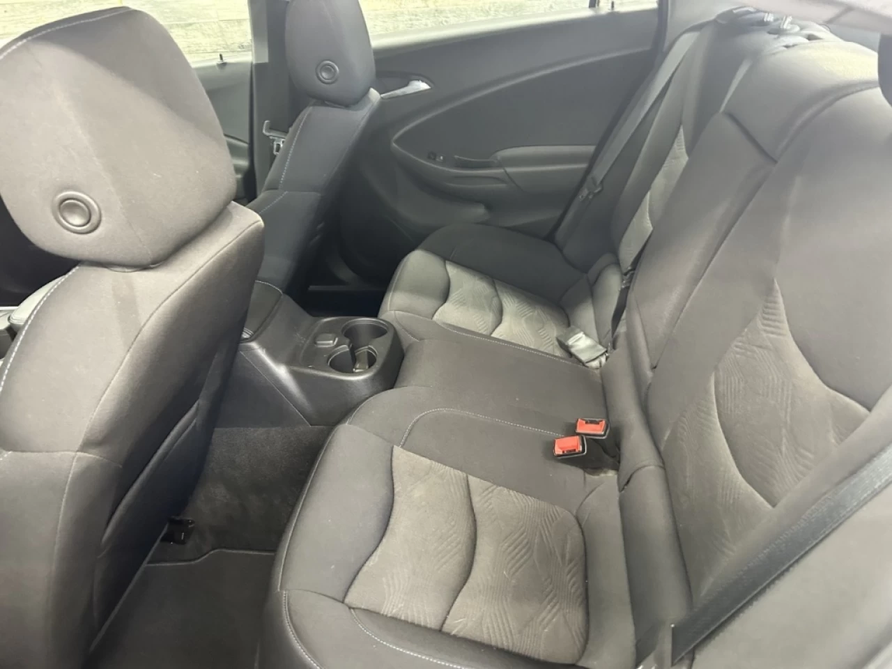 2019 Chevrolet Volt LT HYBRID **APPROUVÉ À 99.9%** Image principale