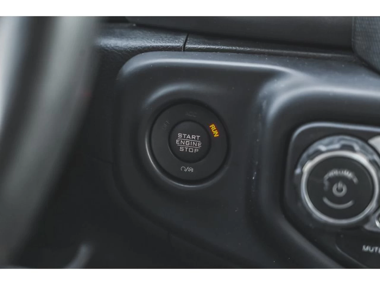 2023 Jeep Gladiator Willys 4X4 V6 Image principale