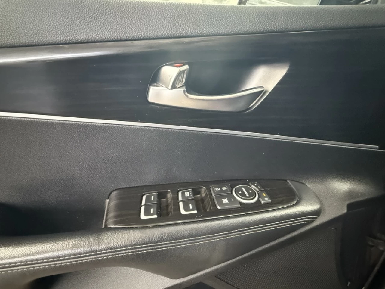 2020 Kia Sorento LX BLUETOOTH **APPROUVÉ À 99.9%** Image principale